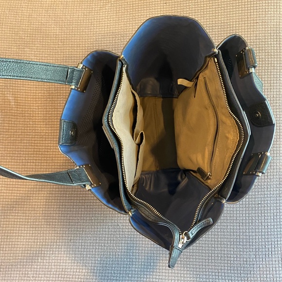 Vince Camuto Shoulder Black Bag - Picture 8 of 8